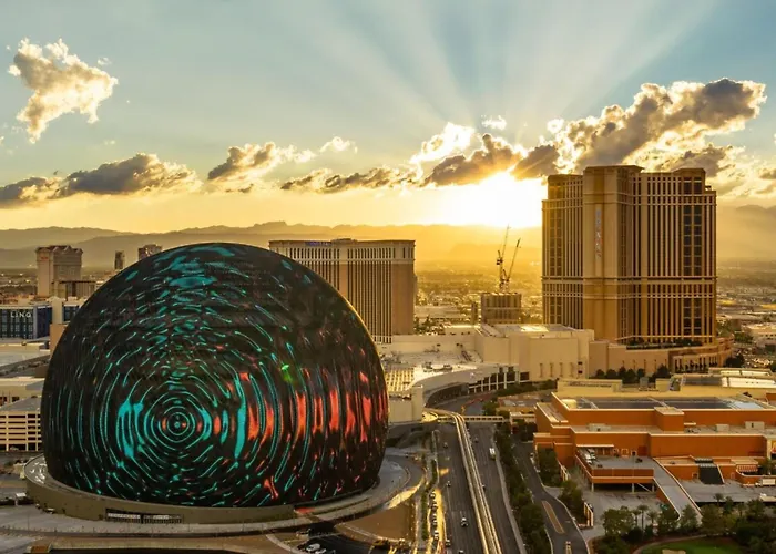 Top Hotels Near Linq Las Vegas