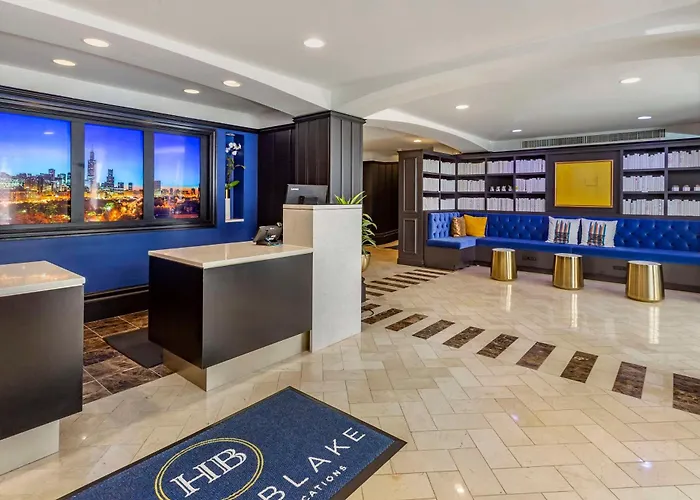 Best Hotels Near Grant Park, Chicago