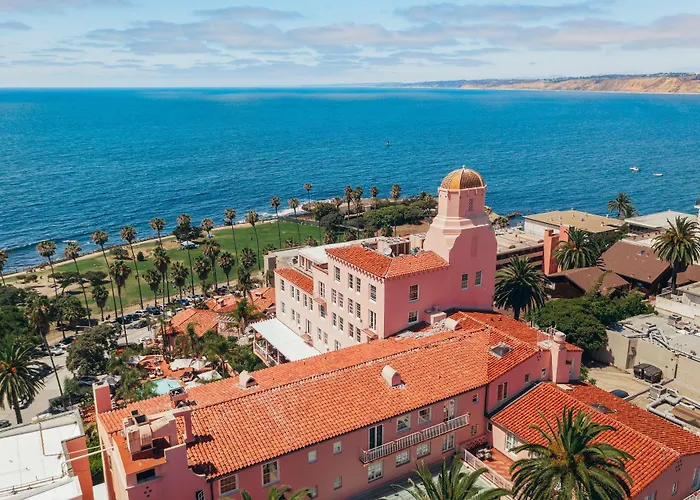 Top Beachfront Hotels on Beach San Diego