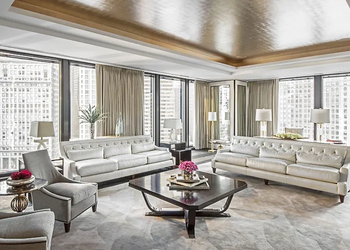 Best Luxury Accommodations in Vibrant Chicago